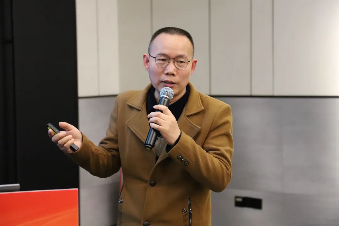 照明展
